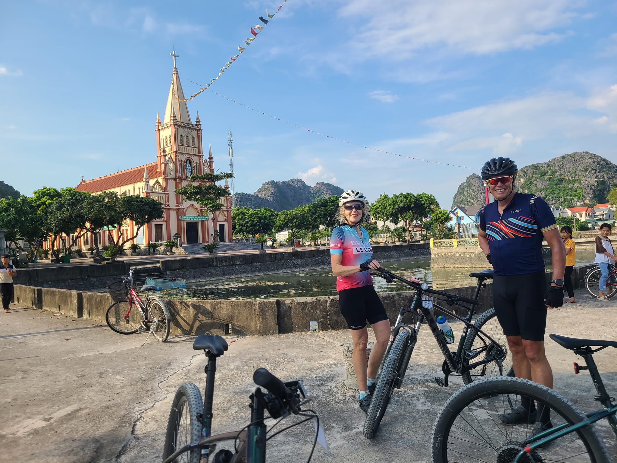Vietnam Hike, Bike & Kayak Tour – 10 Days of Adventure